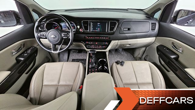 Kia CARNIVAL 9-Seater Noblesse Special купить на сайте DeffCars