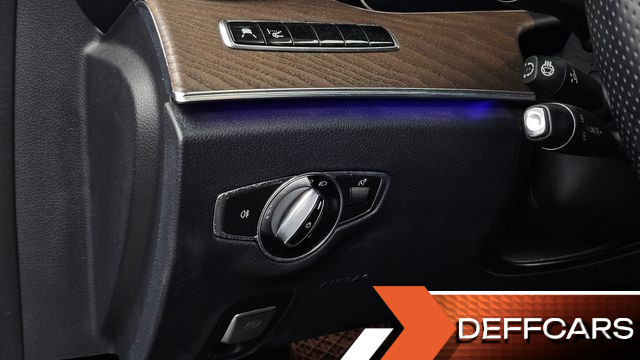 Mercedes E-CLASS E300 Exclusive купить на сайте DeffCars