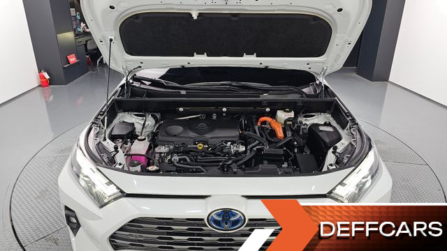 Toyota RAV4 2,5 4WD Hybrid LTD купить на сайте DeffCars