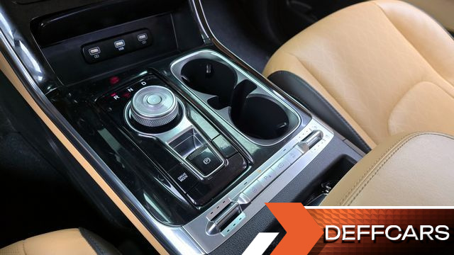 Kia CARNIVAL 9-Seater Noblesse купить на сайте DeffCars