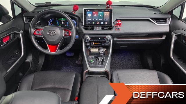 Toyota RAV4 2.5 4WD Hybrid купить на сайте DeffCars