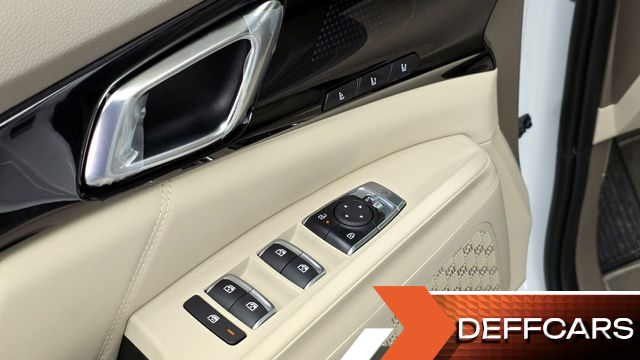 Kia CARNIVAL Gasoline 9-Seater Signature купить на сайте DeffCars