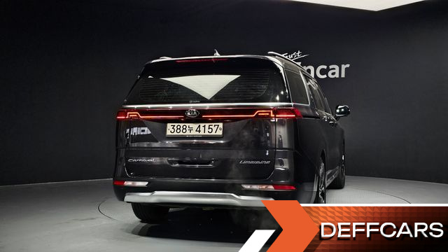 Kia CARNIVAL Gasoline 7-Seater Signature купить на сайте DeffCars