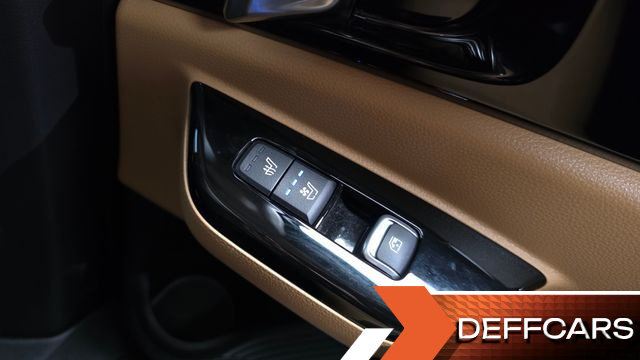 Kia CARNIVAL Gasoline 9-Seater Signature купить на сайте DeffCars