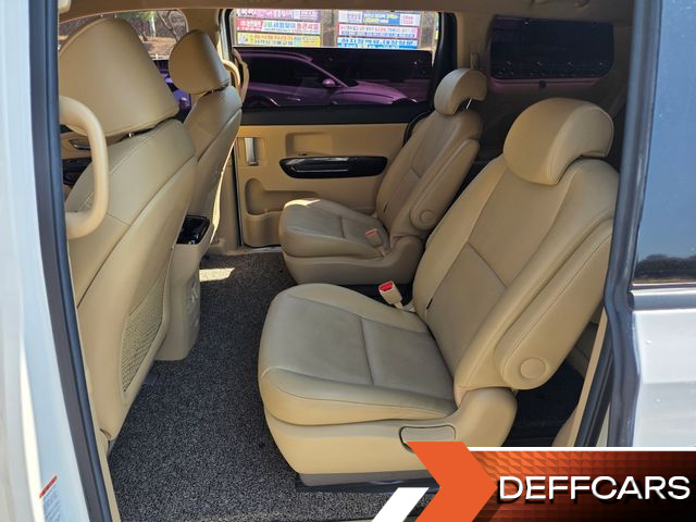 Kia CARNIVAL 9-seater Prestige купить на сайте DeffCars