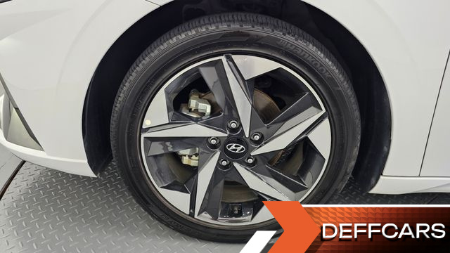 Hyundai AVANTE Inspiration купить на сайте DeffCars