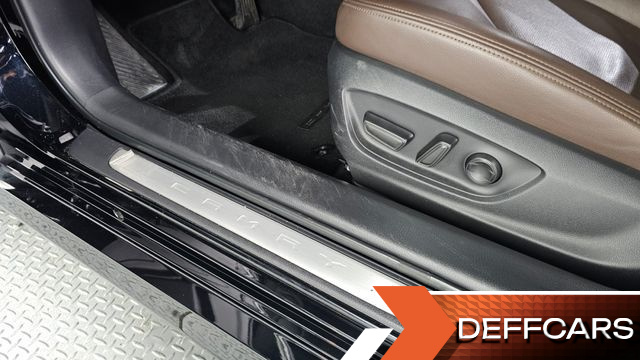 Toyota CAMRY 2.5 LE Hybrid купить на сайте DeffCars