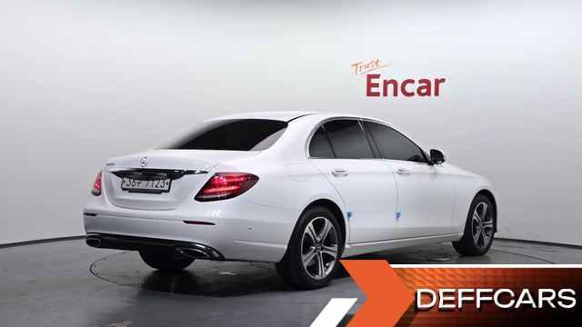 Mercedes E-CLASS E220d Avantgarde купить на сайте DeffCars