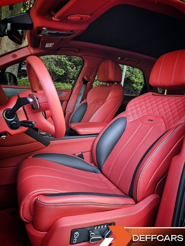 Bentley BENTAYGA 4.0 V8 S купить на сайте DeffCars
