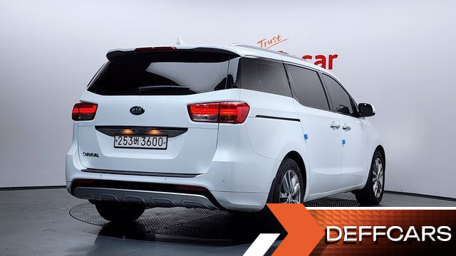 Kia CARNIVAL 9-seater Noblesse купить на сайте DeffCars
