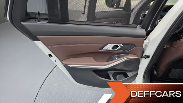 BMW 3-SERIES 320i Touring M Sports купить на сайте DeffCars
