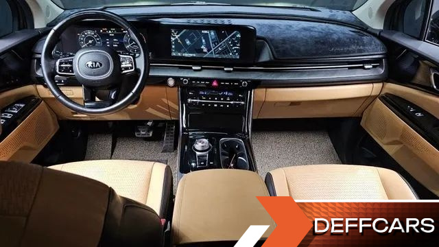 Kia CARNIVAL 9-Seater Signature купить на сайте DeffCars