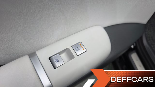 Hyundai GRANDEUR 2,5 Gasoline 2WD Exclusive купить на сайте DeffCars