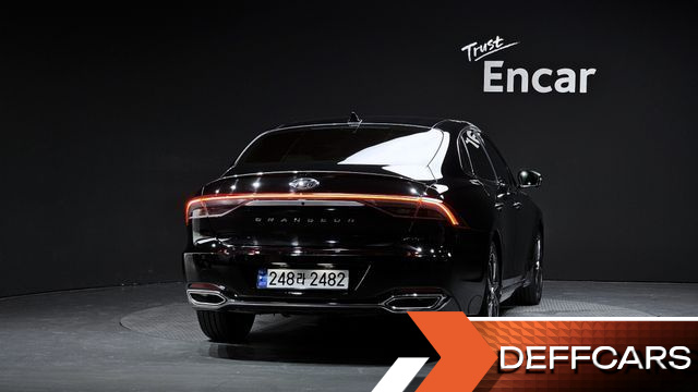 Hyundai GRANDEUR 3.3 Le Blanc купить на сайте DeffCars