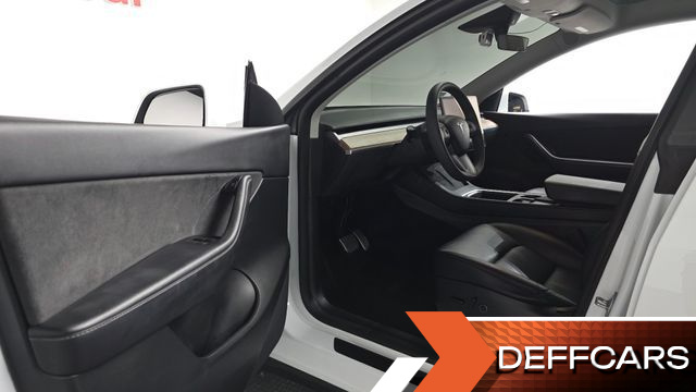 Tesla MODEL Y Long Range AWD купить на сайте DeffCars