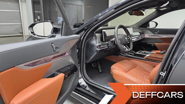 BMW 7-SERIES 740i xDrive M Sport купить на сайте DeffCars