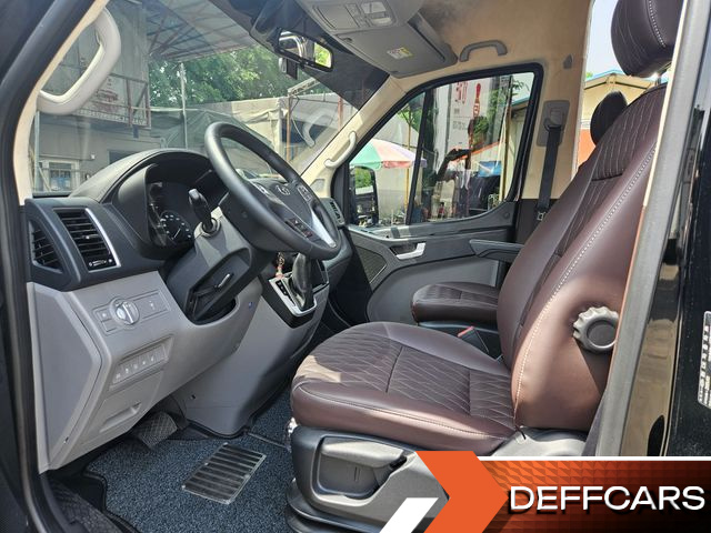 Hyundai SOLATI 15-seater Luxury купить на сайте DeffCars