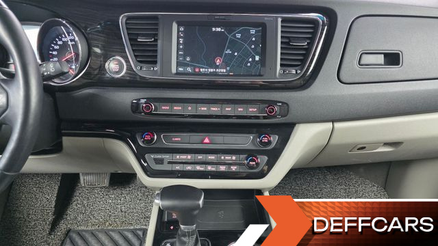 Kia CARNIVAL 9-Seater Noblesse Special купить на сайте DeffCars