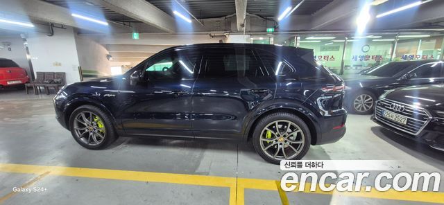 Porsche CAYENNE 3.0 E-Hybrid купить на сайте DeffCars