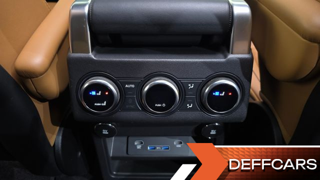 Land Rover DISCOVERY 3.0 SD6 HSE Luxury купить на сайте DeffCars