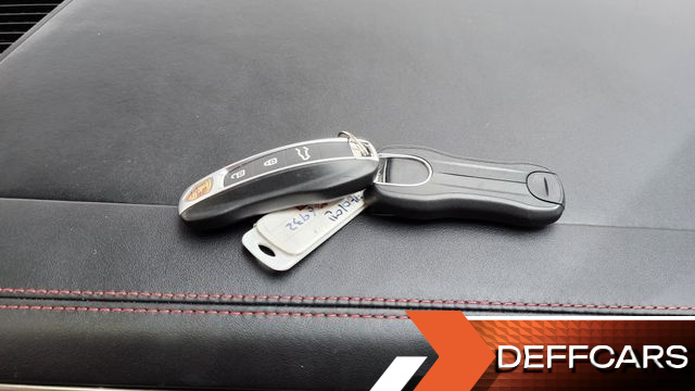 Porsche CAYENNE 3.0 купить на сайте DeffCars
