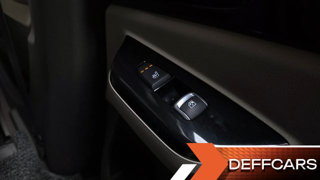 Kia CARNIVAL 9-Seater Signature купить на сайте DeffCars