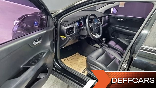 Kia STONIC Diesel 1.6 Trendy купить на сайте DeffCars