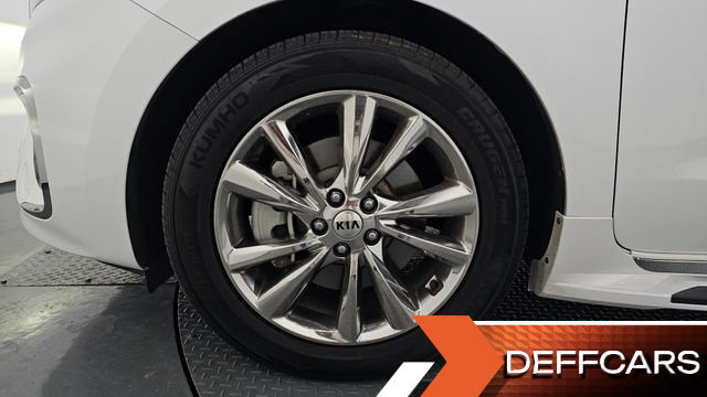 Kia CARNIVAL 9-Seater Noblesse Special купить на сайте DeffCars