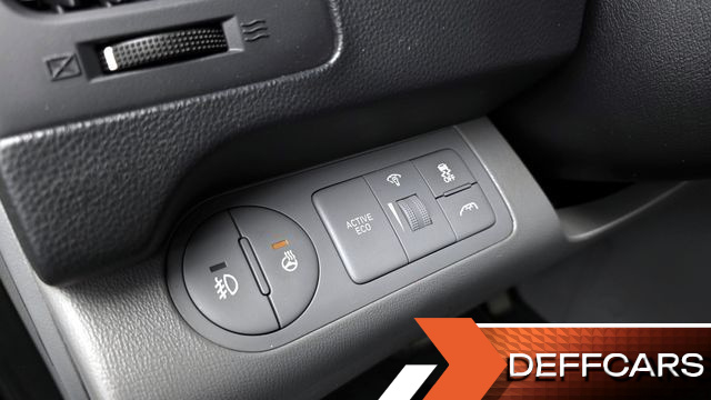 Hyundai STAREX 4WD Urban 9-Seater Premium Special купить на сайте DeffCars