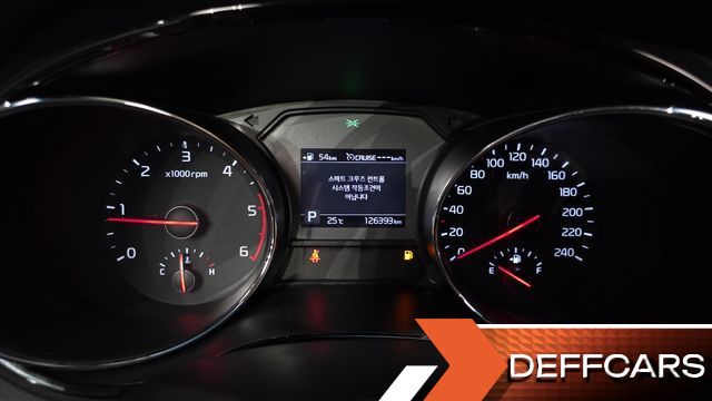 Kia CARNIVAL 9-Seater Hi-Limousine Noblesse Special купить на сайте DeffCars