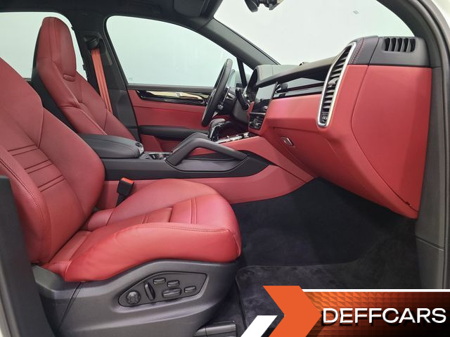 Porsche CAYENNE 3.0 PLATINUM EDITION купить на сайте DeffCars