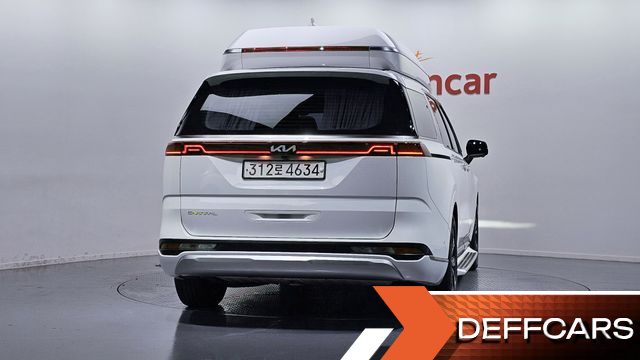Kia CARNIVAL 7-Seater Hi-Limousine Signature купить на сайте DeffCars