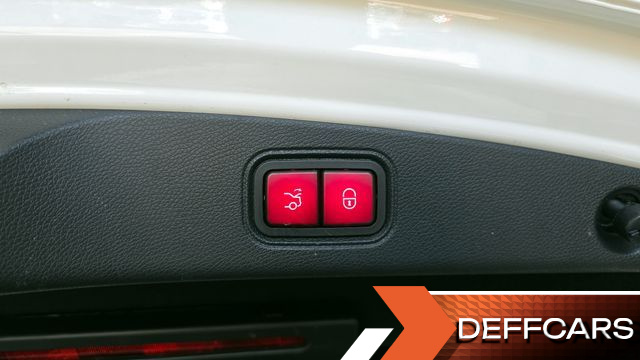 Mercedes E-CLASS E300d 4MATIC Coupe купить на сайте DeffCars