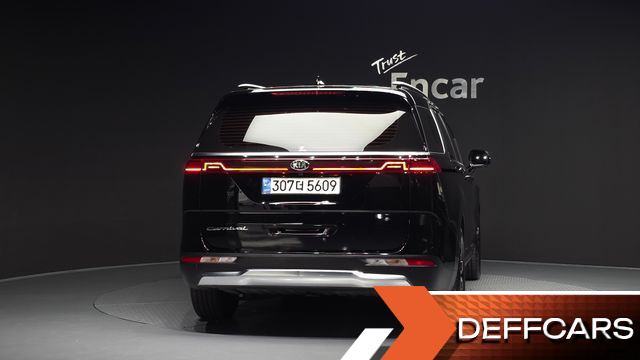Kia CARNIVAL 9-Seater Signature купить на сайте DeffCars