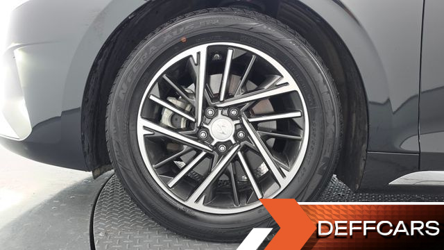 Hyundai GRANDEUR 2.5 Premium Choice купить на сайте DeffCars