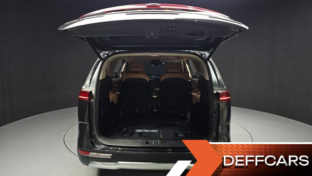 Kia CARNIVAL Gasoline 7-Seater Signature купить на сайте DeffCars
