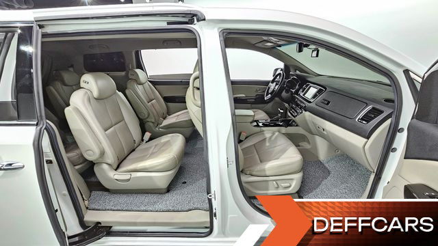 Kia CARNIVAL 9-Seater Noblesse купить на сайте DeffCars