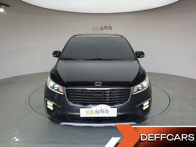 Kia CARNIVAL 9-Seater Noblesse Special купить на сайте DeffCars