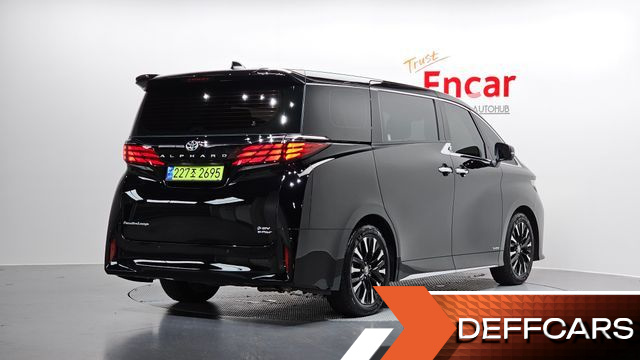 Toyota ALPHARD 2.5 HEV Executive AWD купить на сайте DeffCars