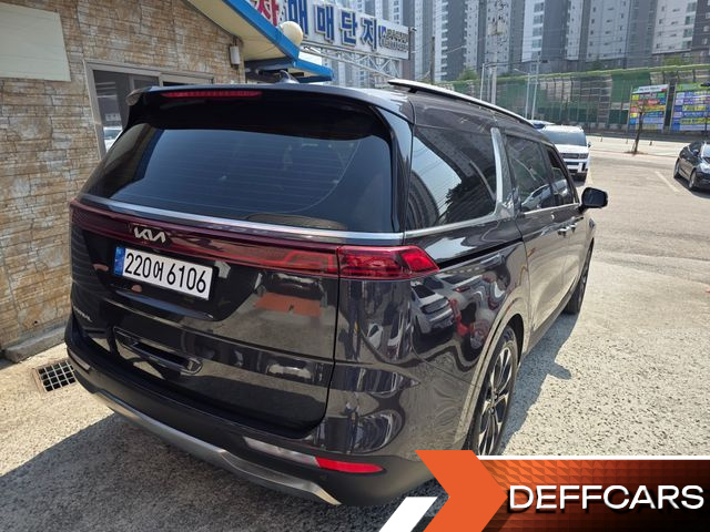 Kia CARNIVAL 7-Seater Signature купить на сайте DeffCars