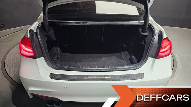 BMW 3-SERIES 330i M Sport Shadow купить на сайте DeffCars