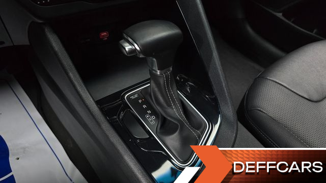 Kia NIRO 1.6 HEV Prestige купить на сайте DeffCars