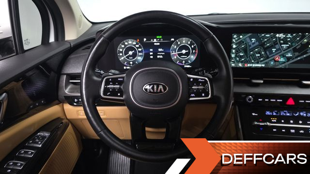 Kia CARNIVAL Gasoline 9-Seater Signature купить на сайте DeffCars