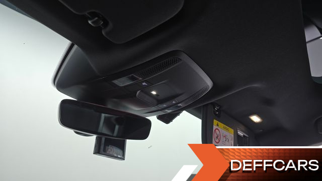 Porsche TAYCAN 4S купить на сайте DeffCars