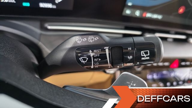 Kia CARNIVAL 9-Seater Signature купить на сайте DeffCars