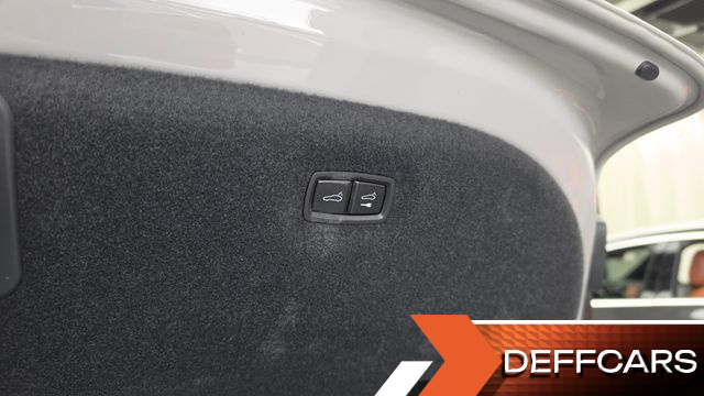 Porsche TAYCAN Base купить на сайте DeffCars