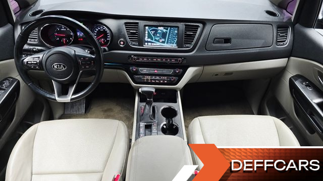 Kia CARNIVAL 9-Seater Luxury купить на сайте DeffCars