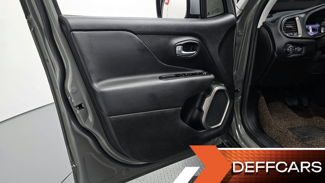 Jeep RENEGADE 1.3 Limited купить на сайте DeffCars