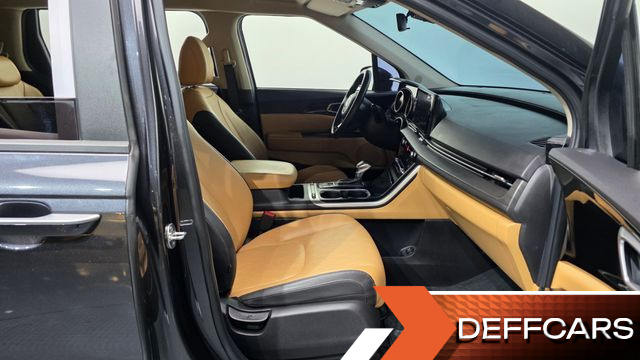 Kia CARNIVAL 9-Seater Prestige купить на сайте DeffCars