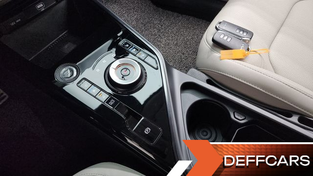 Kia NIRO Signature купить на сайте DeffCars